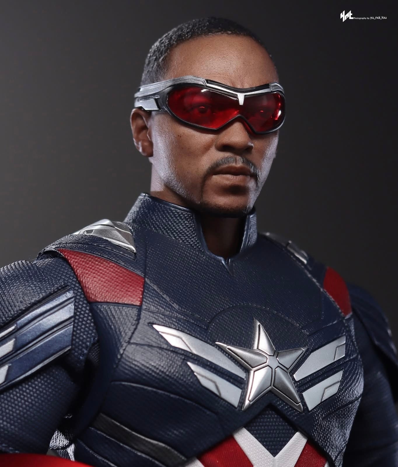 Hot Toys MMS779 Captain America: Brave New World - 1/6th scale Captain America Collectible Figure