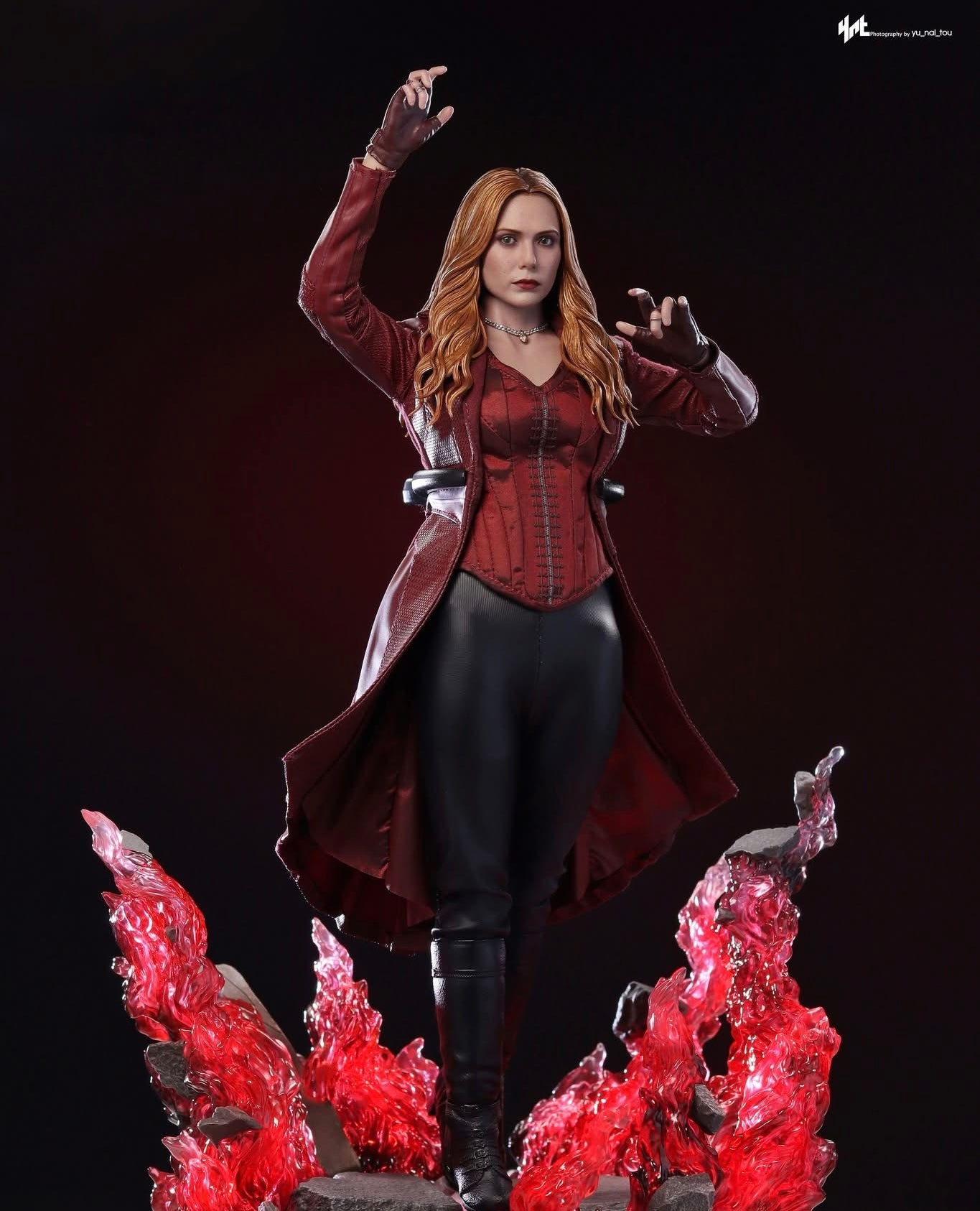 Hot Toys DX35 Hot Toys Avengers Endgame - Scarlet Witch 1/6th Scale Collectible Figure (Sculpted Version)