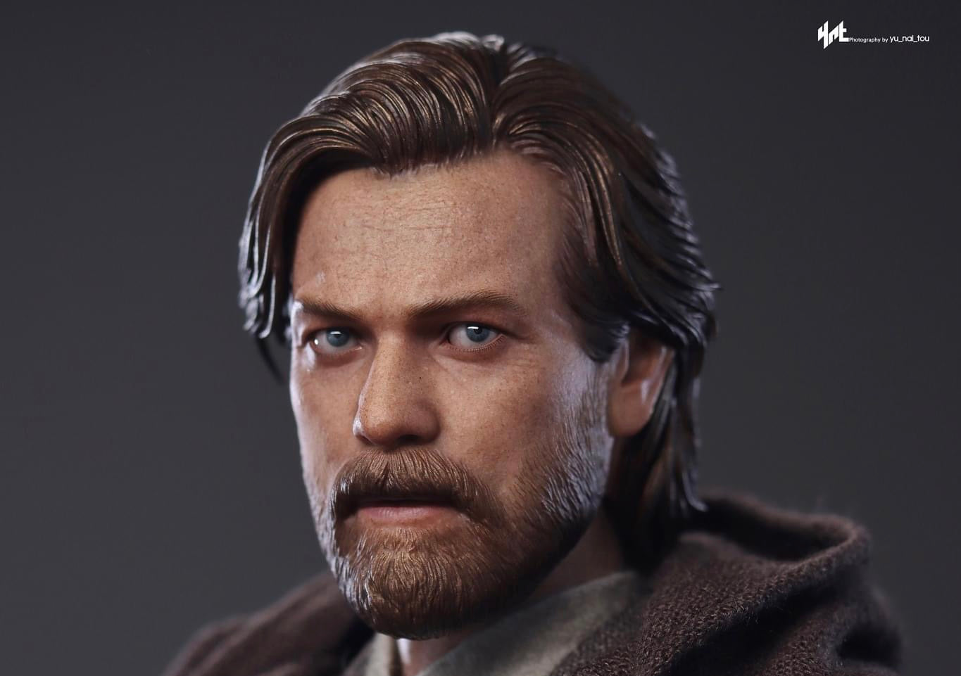 Hot Toys DX26B Star Wars: Obi-Wan Kenobi – 1/6th scale Obi-Wan Kenobi collectible figure (Special Edition)