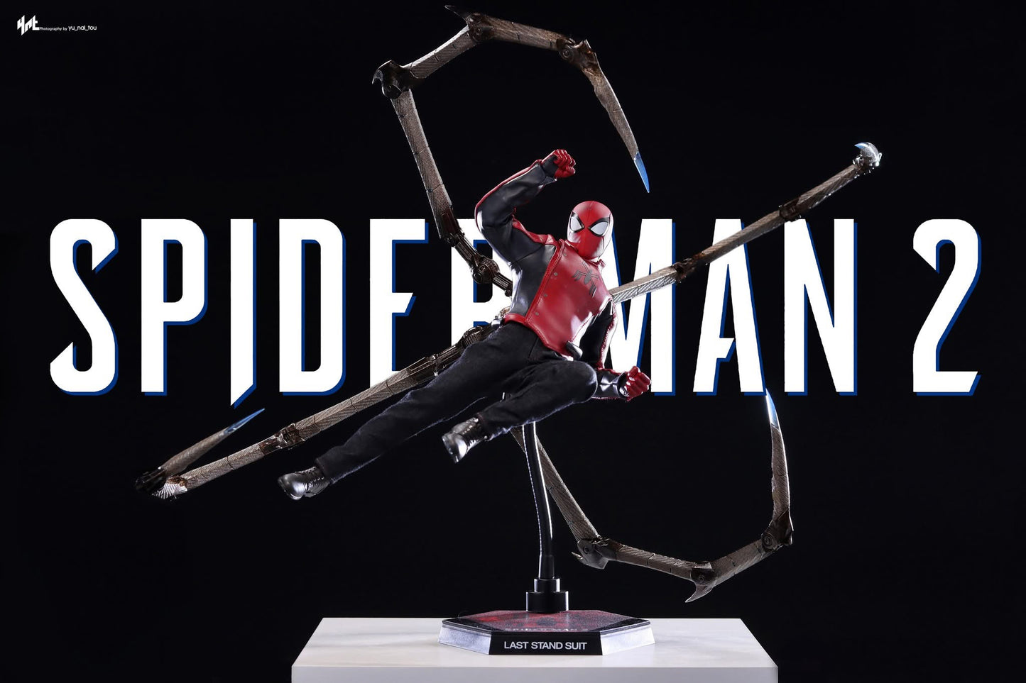 Hot Toys VGM71 Marvel's Spider-Man 2 - 1/6th scale Peter Parker (Last Stand Suit) Collectible Figure (Hot Toys Exclusive)