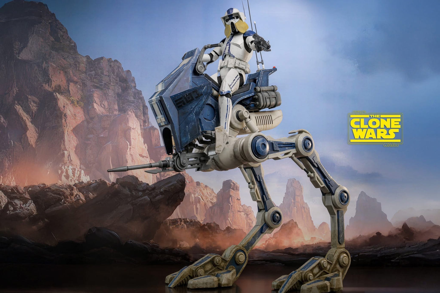 Hot Toys TMS091 Star Wars: The Clone Wars - 1/6th scale ARF Trooper and 501st Legion AT-RT Collectible Set