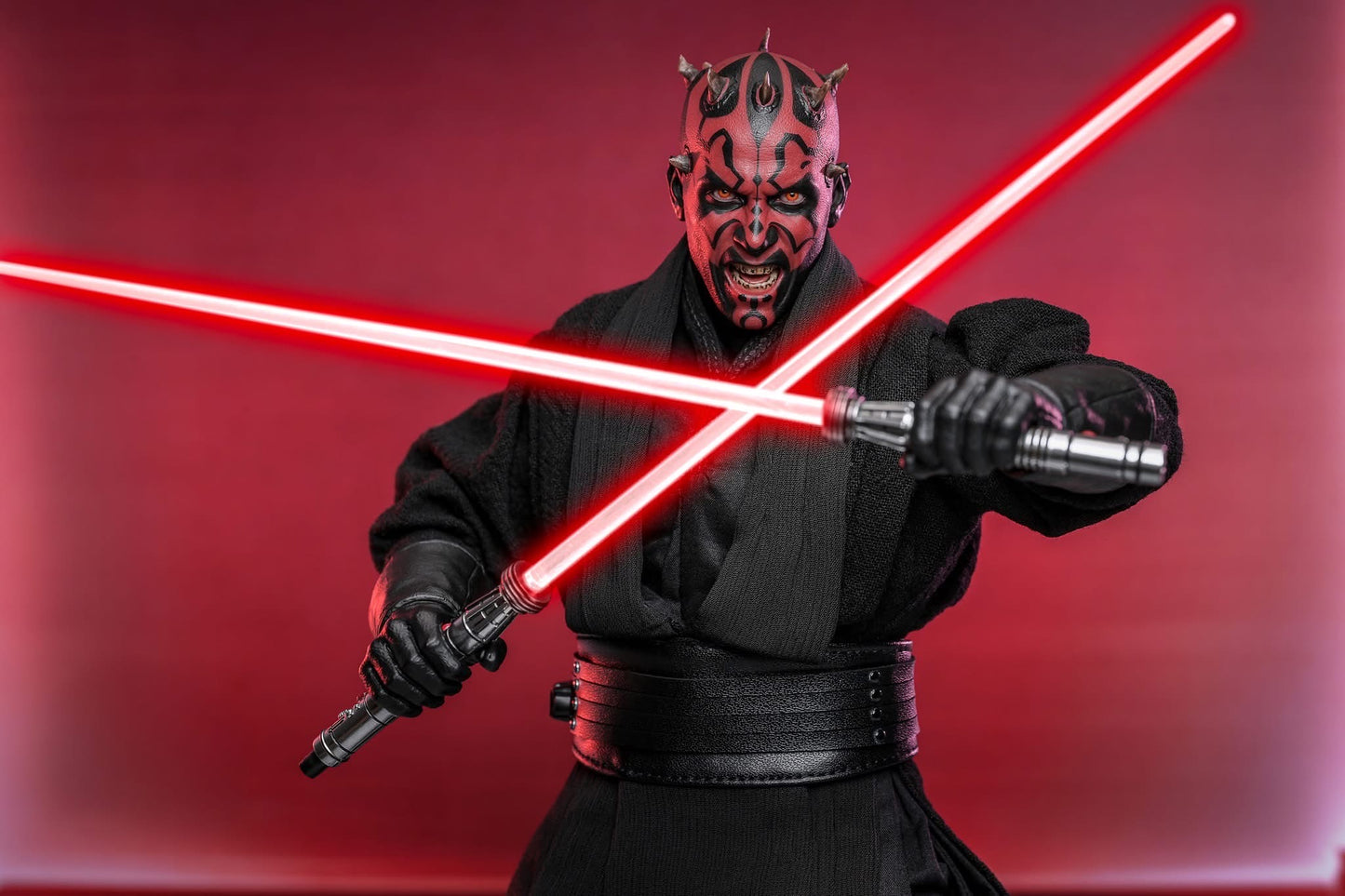Hot Toys MMS748B Star Wars Episode I: The Phantom Menace - 1/6 scale Darth Maul Collectible Figure (Special Edition)