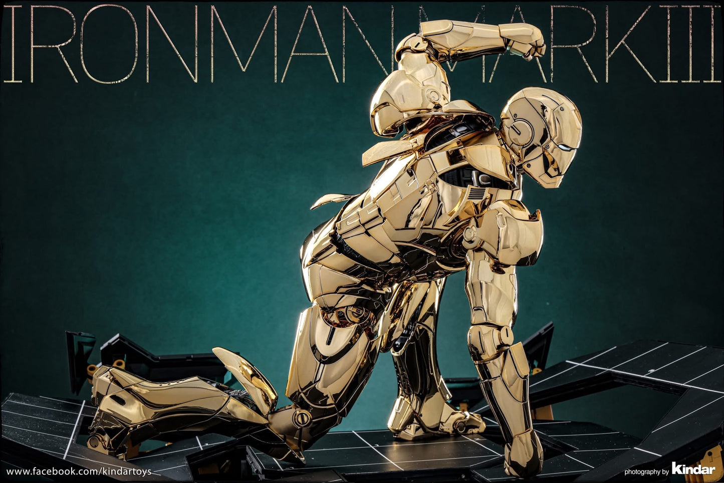 Hot Toys MMS764D69 Iron Man - 1/6th scale Iron Man Mark III (Golden Color Version) Collectible Figure Hot Toys Exclusive
