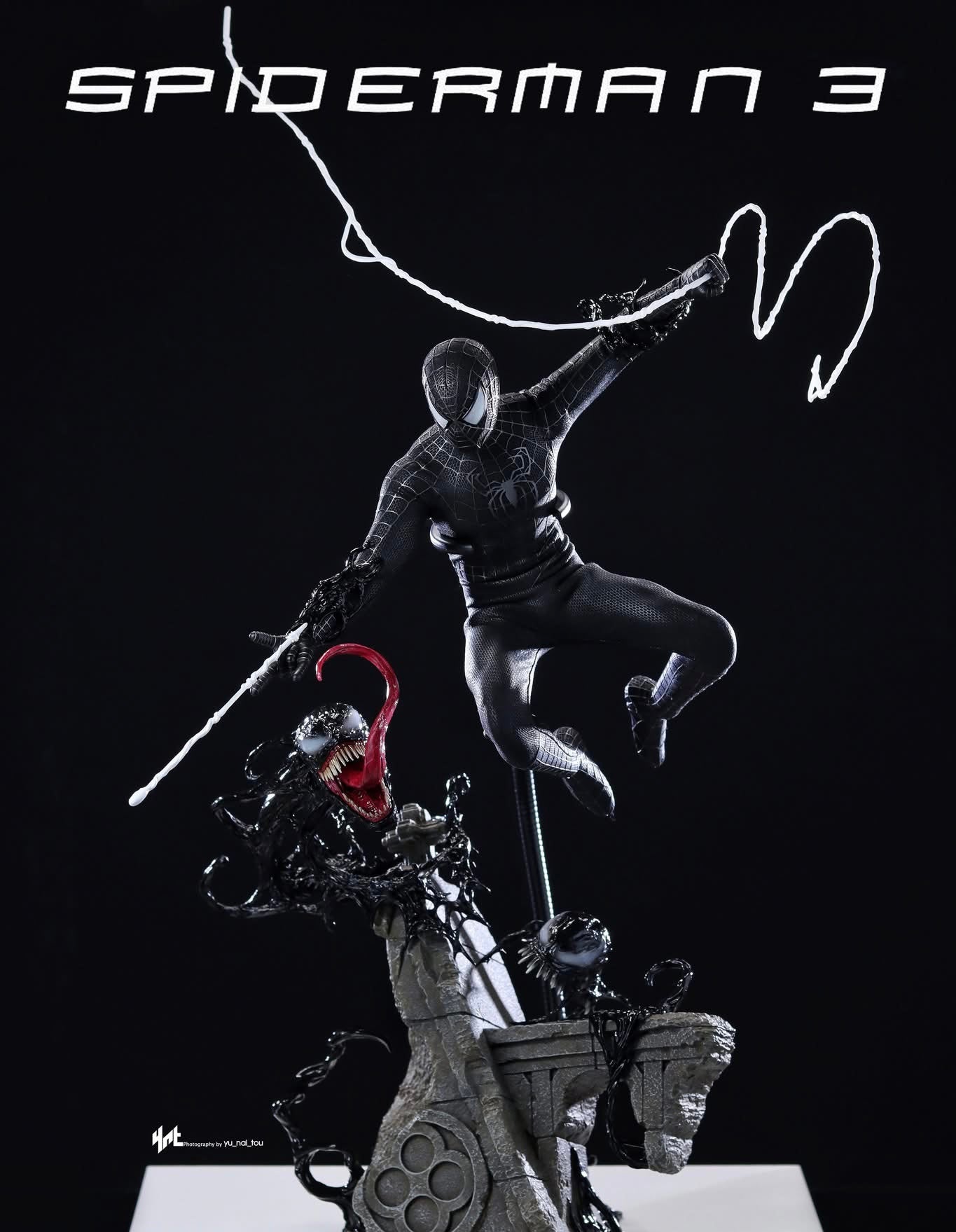 Hot Toys MMS728B Spider-Man 3 - 1/6th scale Spider-Man (Black Suit) Collectible Figure (Deluxe Version) (Special Edition)
