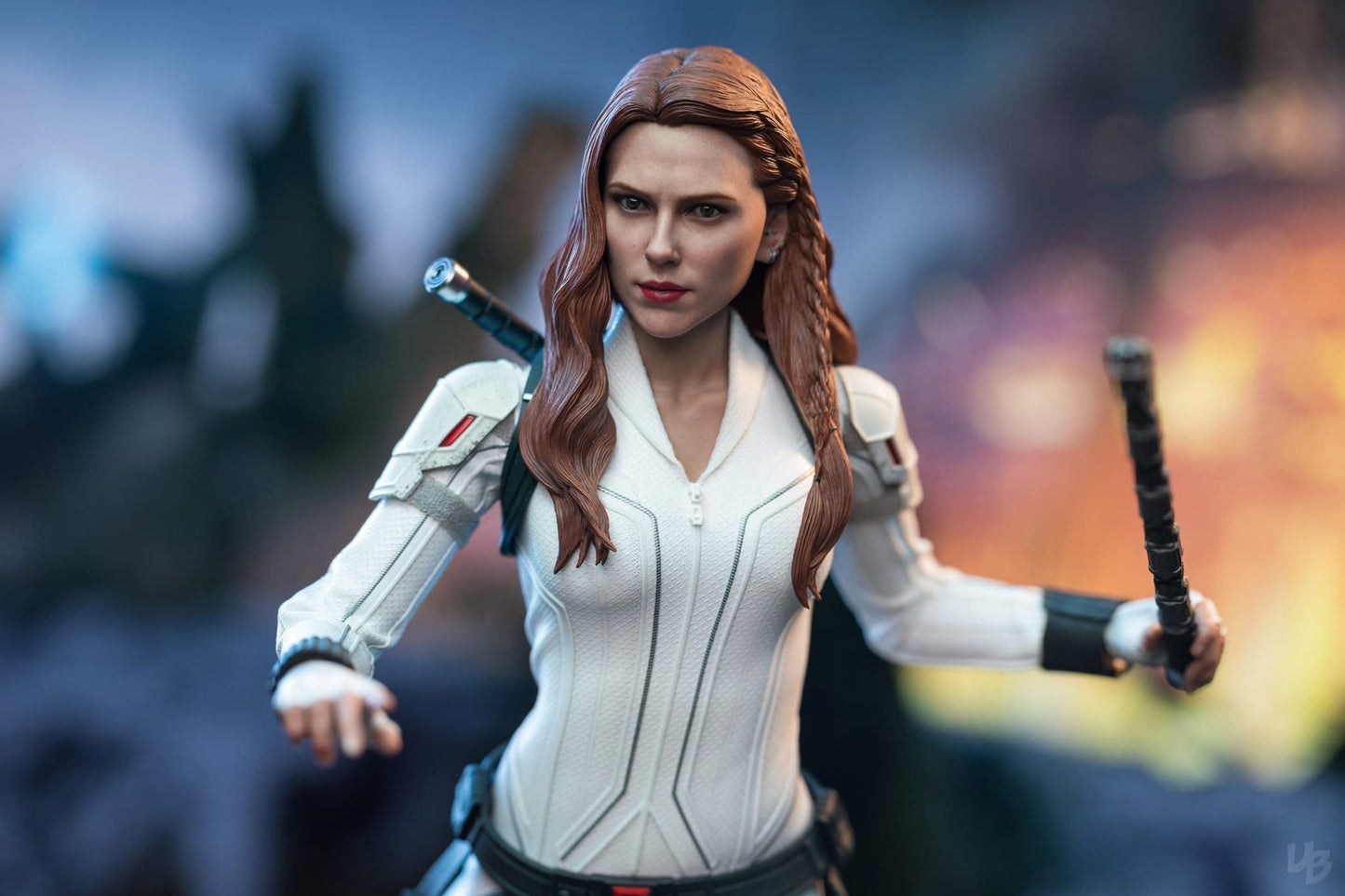 Hot Toys MMS601 Black Widow - 1/6th scale Black Widow (Snow Suit Version) Collectible Figure