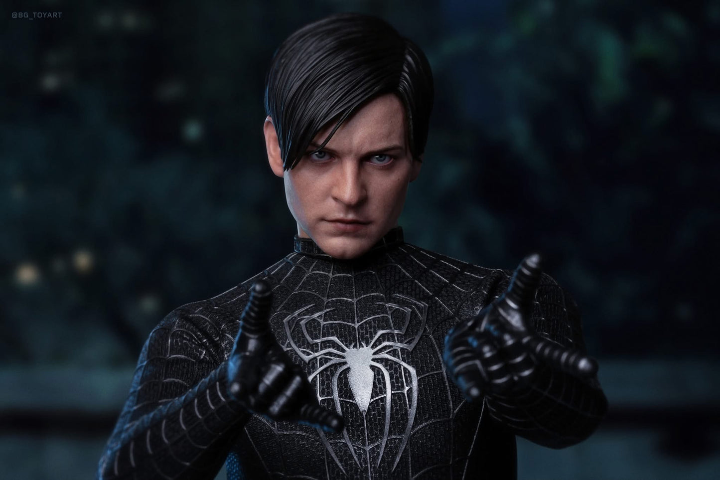 Hot Toys MMS727B Spider-Man 3 - 1/6th scale Spider-Man (Black Suit) Collectible Figure (Special Edition)