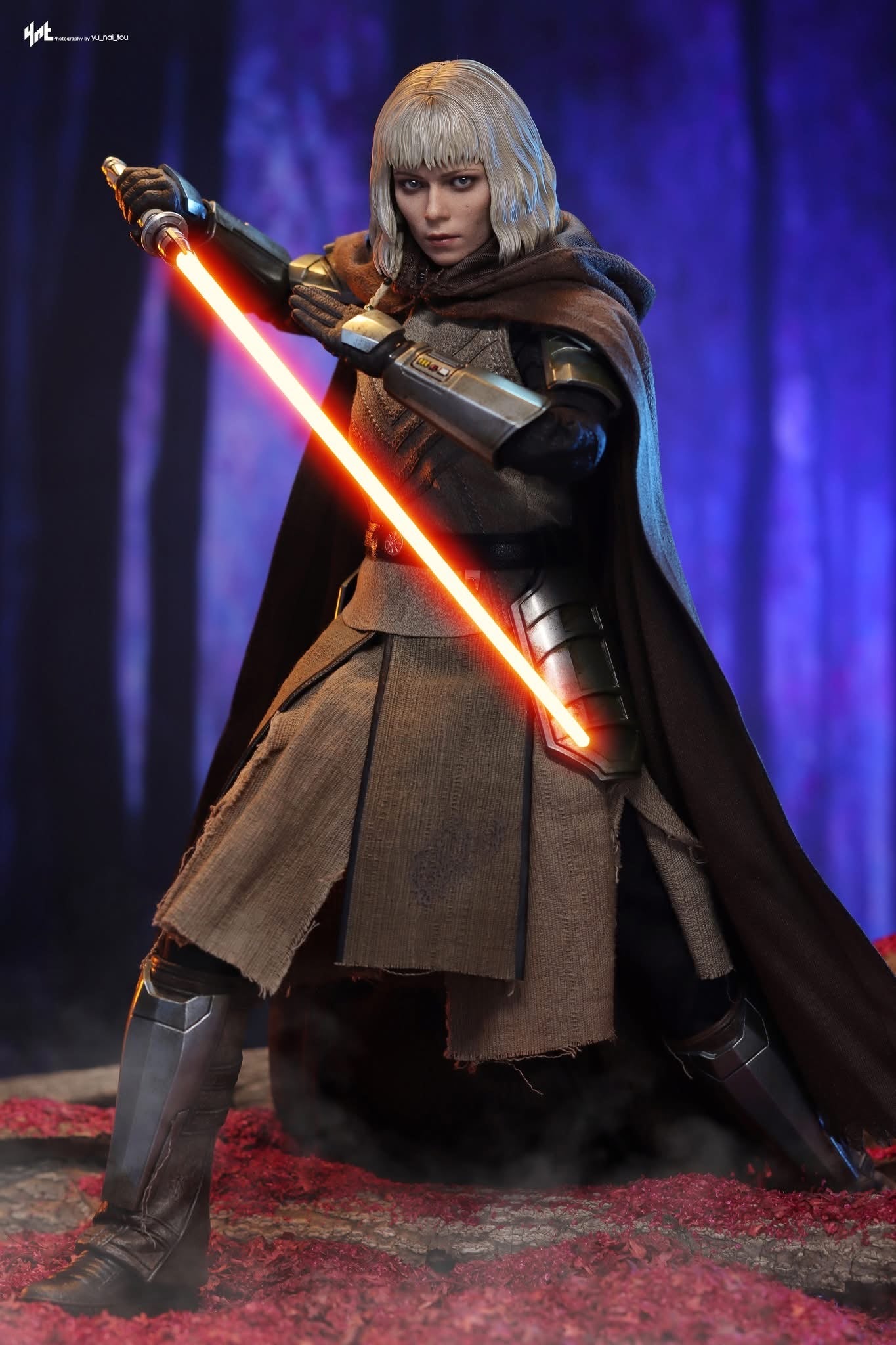 Hot Toys TMS124 Star Wars Ahsoka Shin Hati 1/6 Scale Collectible Figure