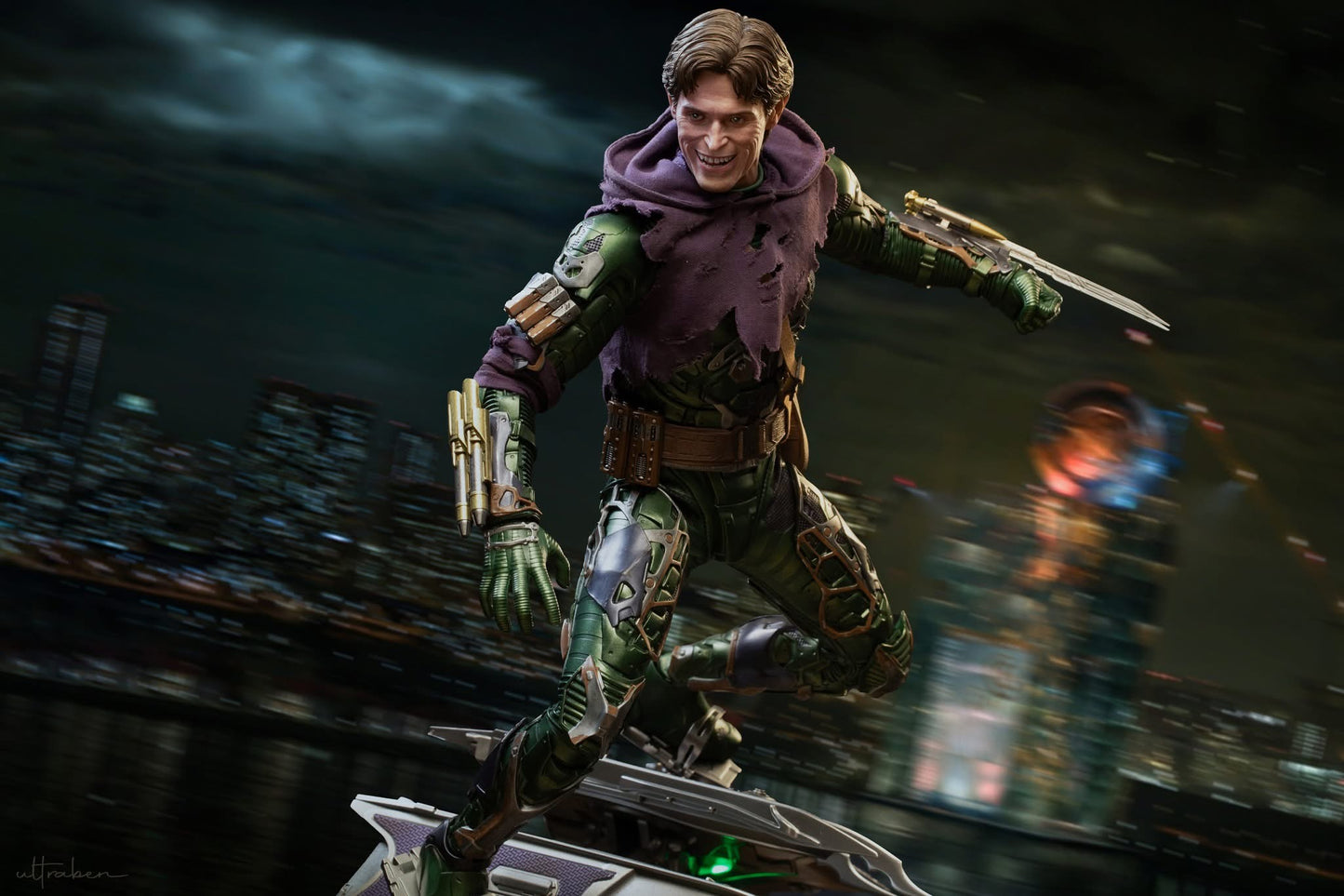 Hot Toys MMS674 Spider-Man: No Way Home - 1/6th scale Green Goblin (Upgraded Suit) Collectible Figure