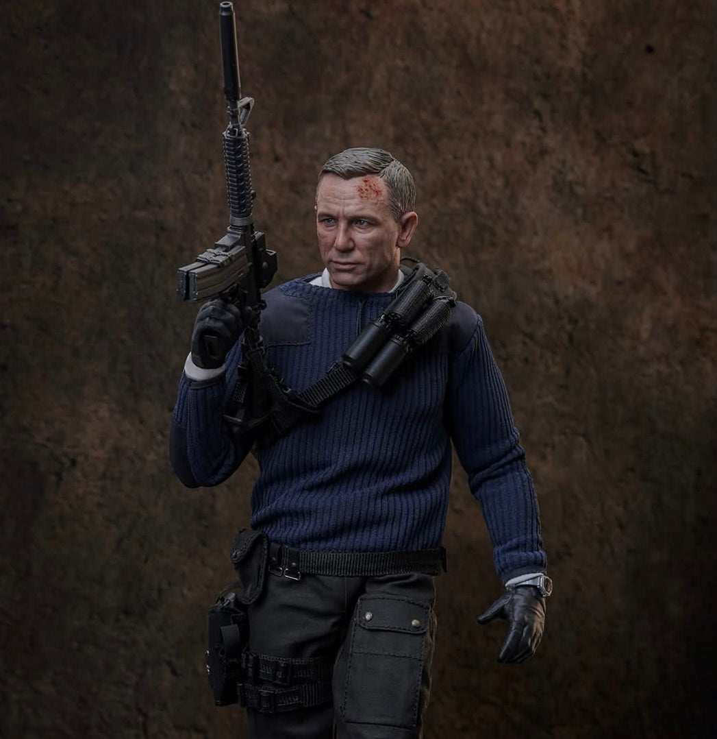 Hot Toys MMS804 No Time To Die - 1/6th scale James Bond (Commando Outfit) Collectible Figure