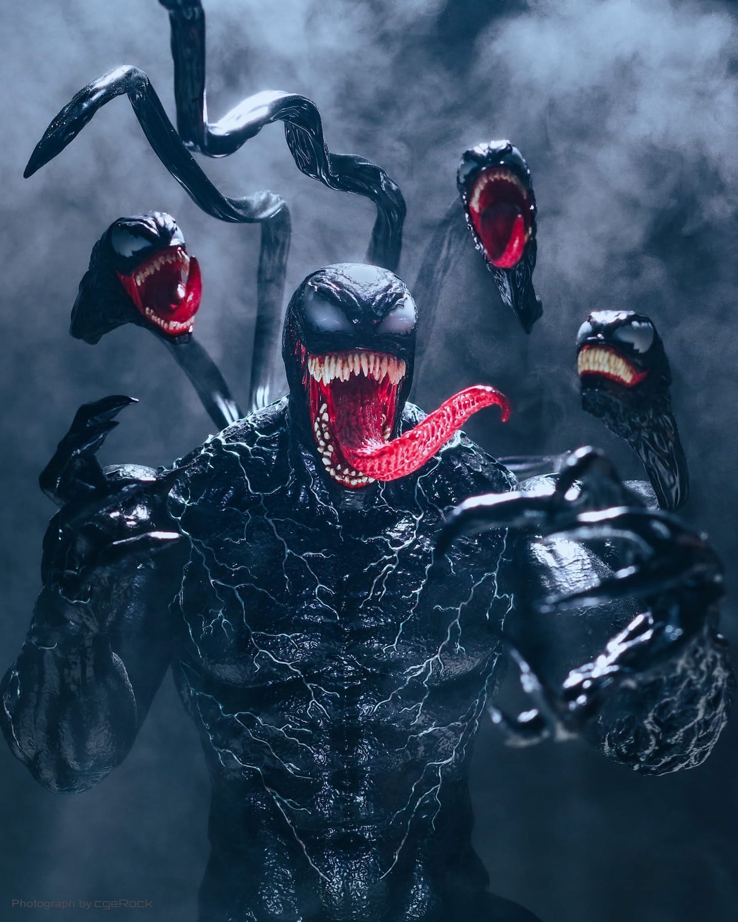 Hot Toys MMS626 Venom: Let There Be Carnage - 1/6th scale Venom Collectible Figure