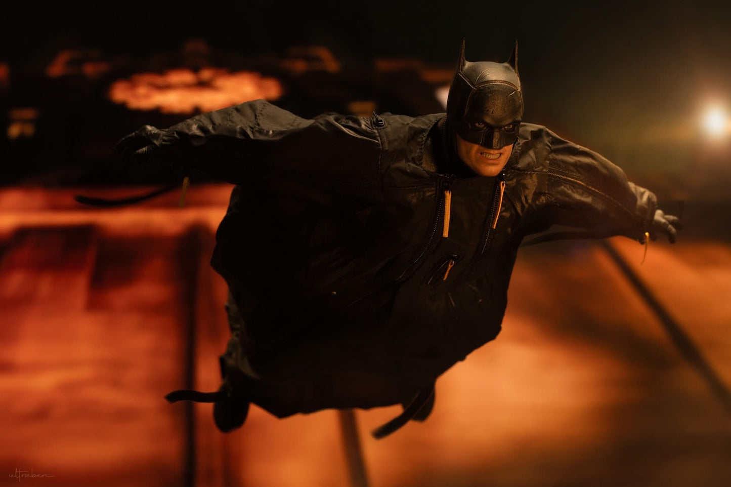 Hot Toys MMS638 The Batman - 1/6th scale Batman Collectible Figure