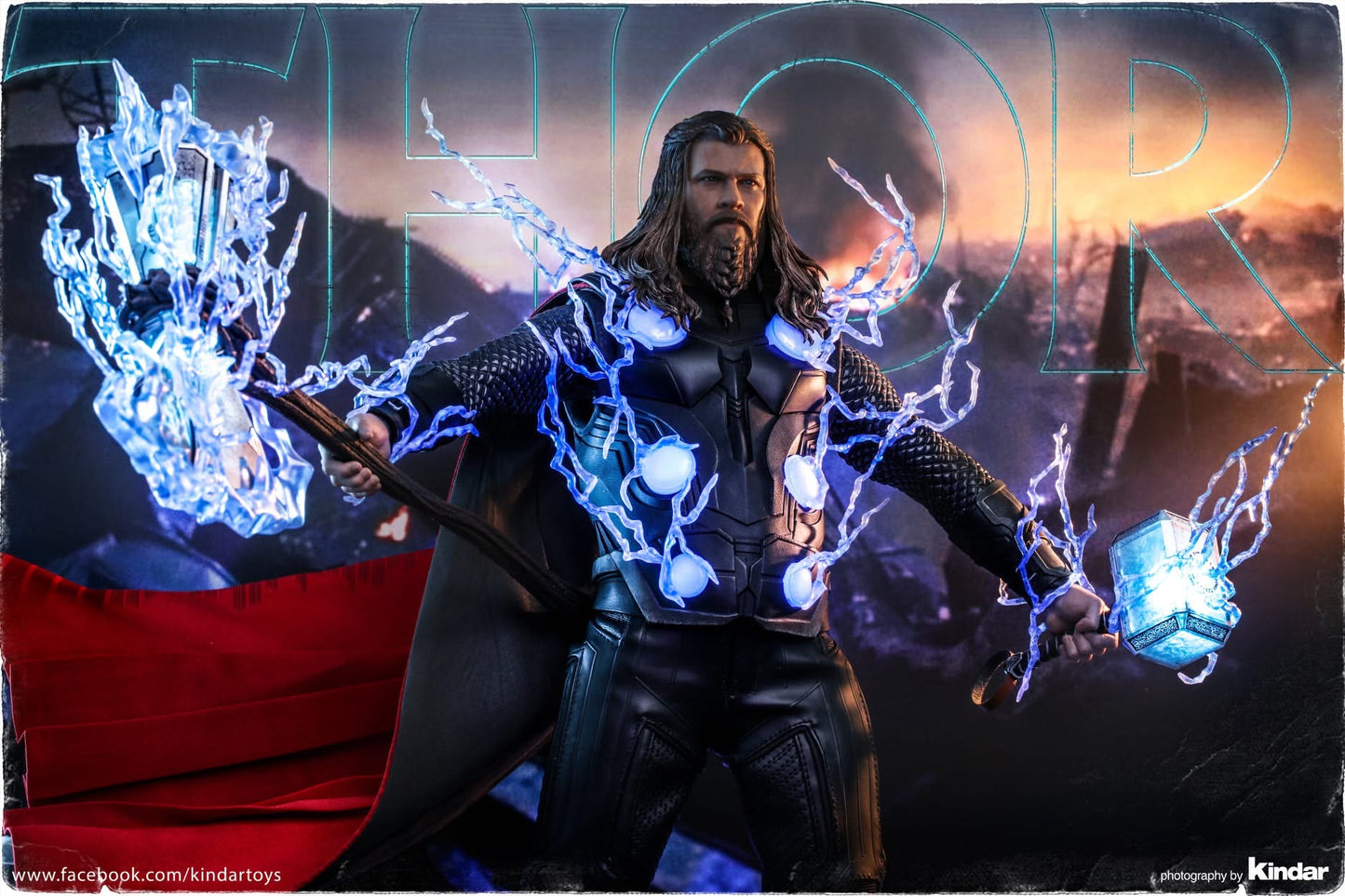 Hot Toys MMS557 Avengers: Endgame : 1/6th scale Thor Collectible Figure