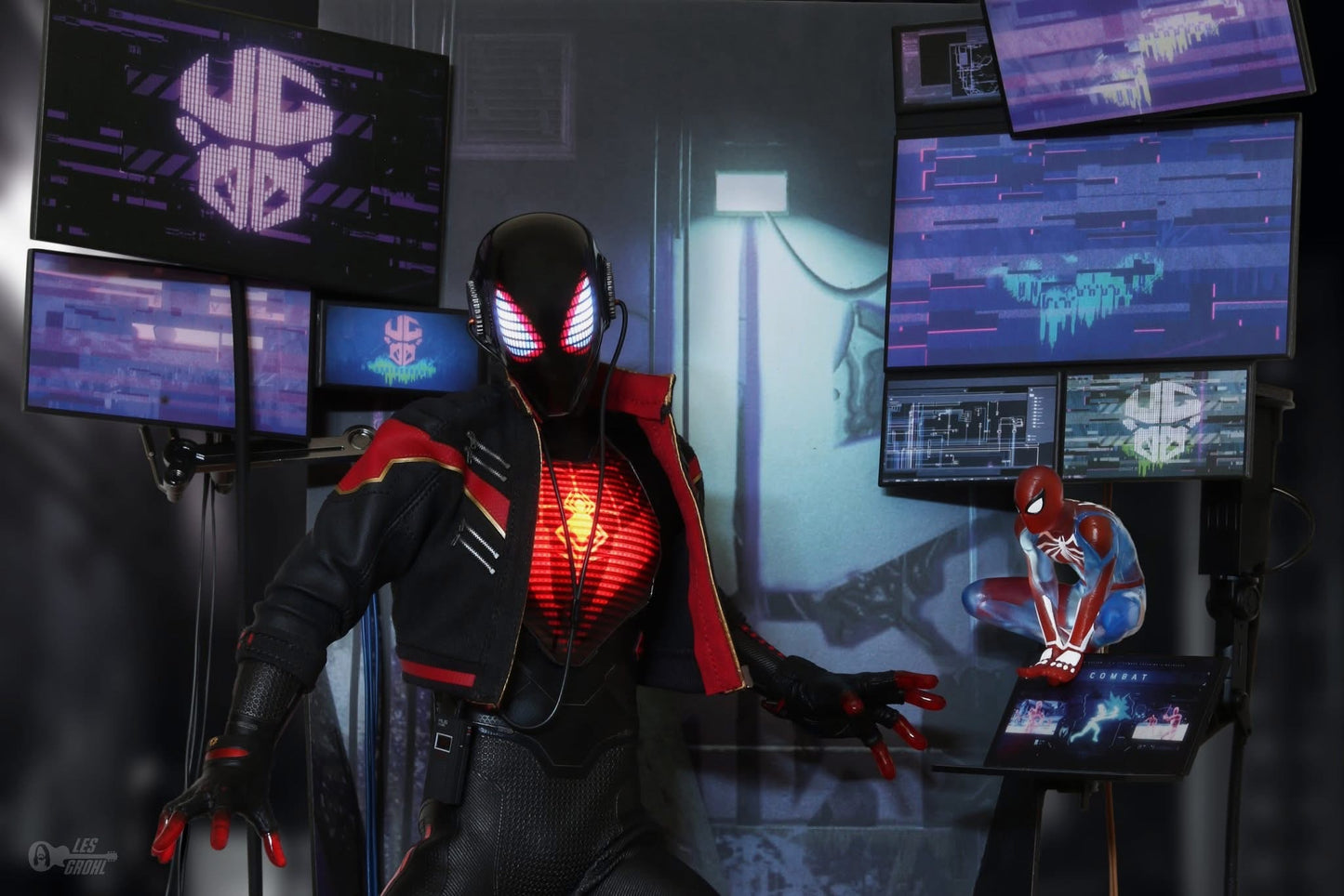 Hot Toys VGM49 Marvel's Spider-Man: Miles Morales - 1/6th scale Miles Morales (2020 Suit) Collectible Figure