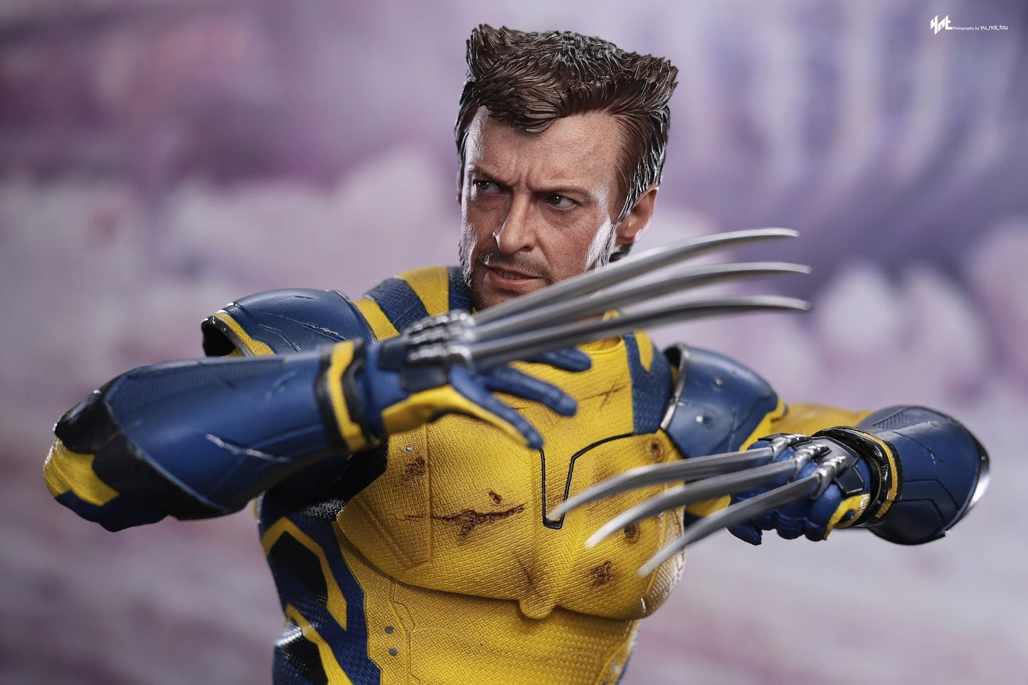 Hot Toys MMS754 Deadpool & Wolverine - 1/6th scale Wolverine Collectible Figure (Deluxe Version)