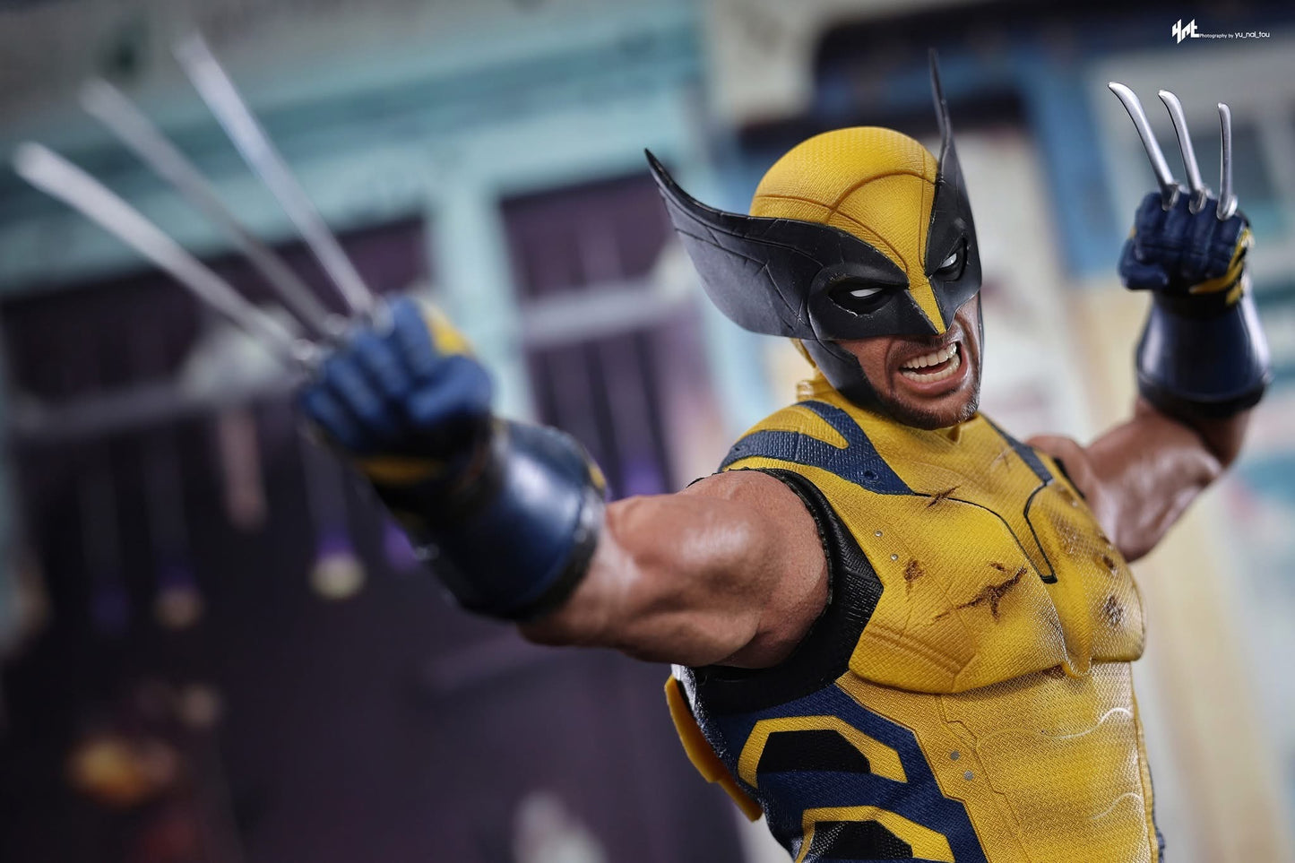 Hot Toys MMS753 Deadpool & Wolverine - 1/6th scale Wolverine Collectible Figure