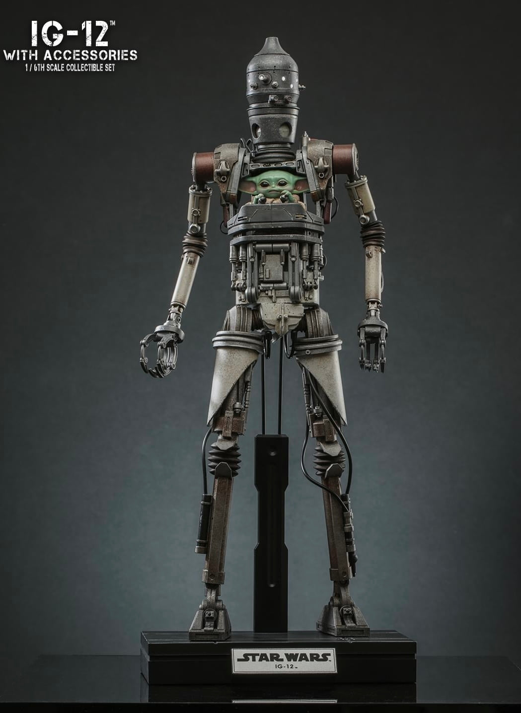 Hot Toys TMS105 Star Wars: The Mandalorian - 1/6th scale IG-12 With Accessories Collectible Set