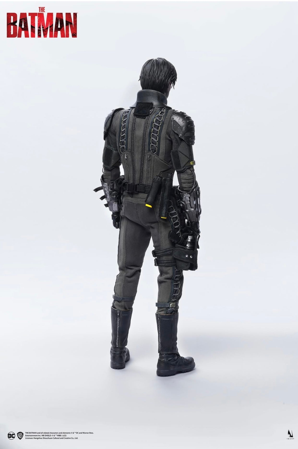 INART - The Batman 1:6 Scale Collectible Figure (Standard Edition) (Sculpted Hair)
