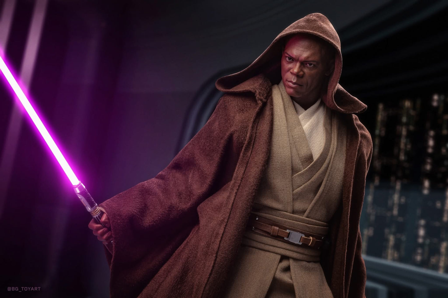 Hot Toys MMS681 Star Wars: Attack of the Clones - 1/6th scale Mace Windu Collectible Figure