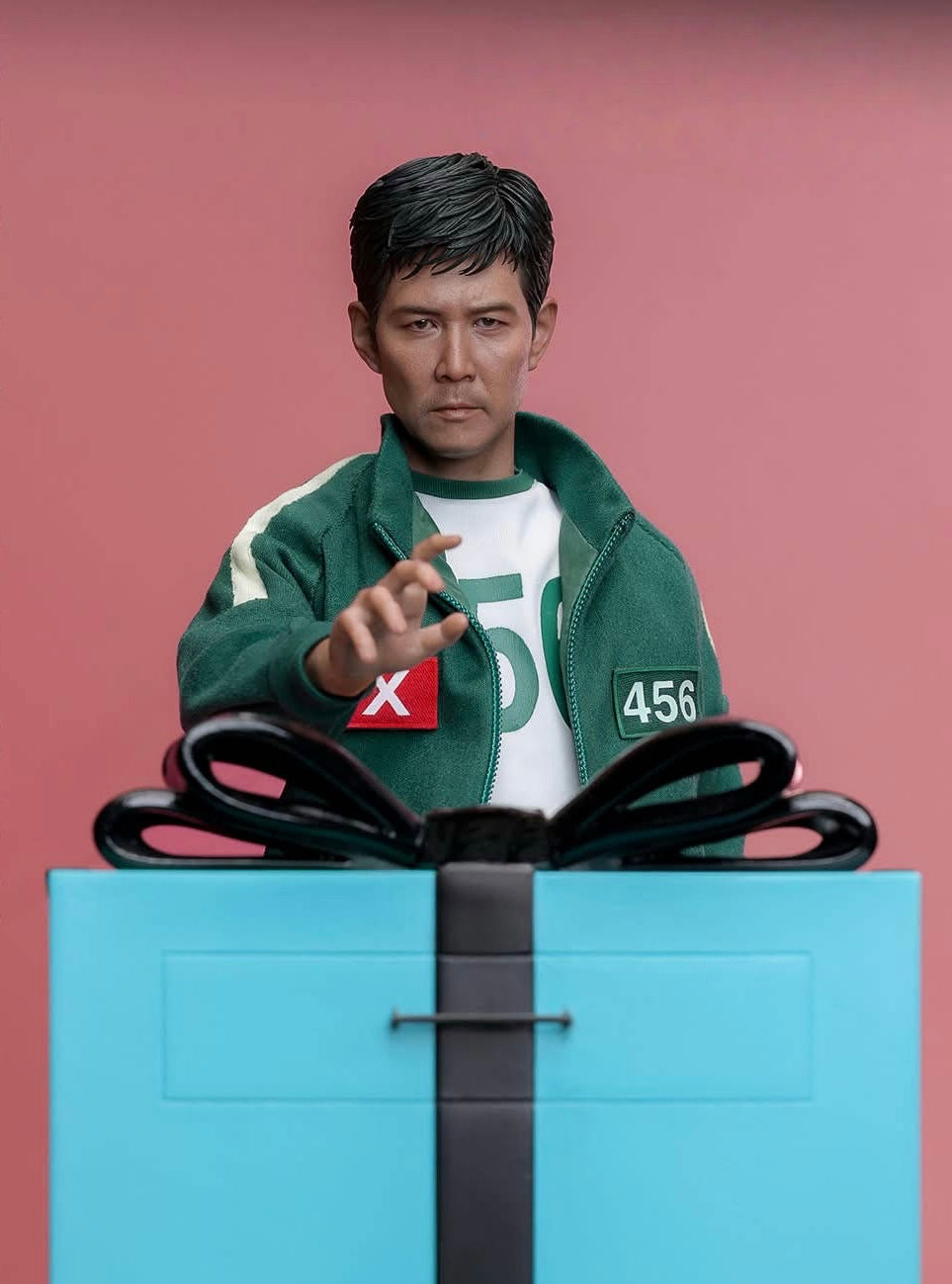 Pre-Order Hot Toys TMS153 - Squid Game 2 - 1/6th scale Seong Gi-hun Collectible Figure