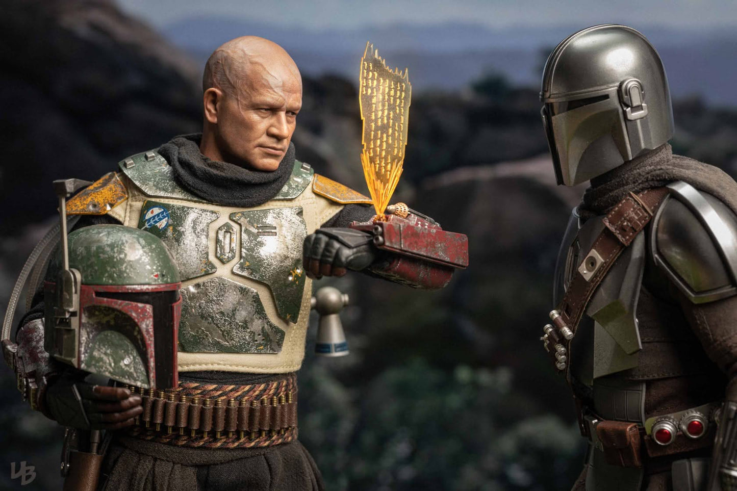 Hot Toys TMS034 Star Wars: The Mandalorian - 1/6th scale Boba Fett (Deluxe Version) Collectible Set