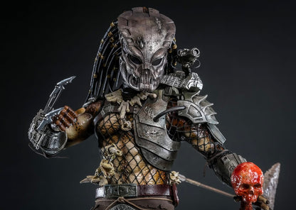 Pre-Order Hot Toys MMS817 Predator - 1/6th scale Predator (2.0) Collectible Figure (Deluxe Version)