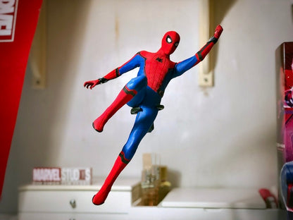 Hot Toys MMS535 Spider-Man: Far From Home - 1/6th scale Spider-Man Collectible Figure (Movie Promo Edition)