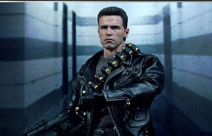 Hot Toys DX10 Terminator 2: Judgment Day - 1/6th scale T-800 Collectible Figure