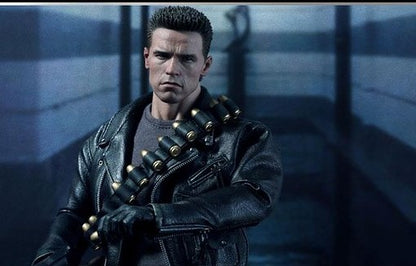 Hot Toys DX10 Terminator 2: Judgment Day - 1/6th scale T-800 Collectible Figure
