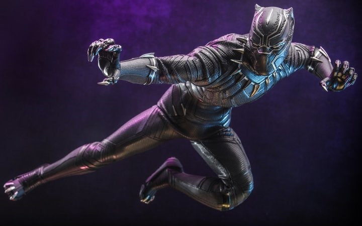 Hot Toys MMS671 Black Panther Legacy - 1/6th scale Black Panther (Original Suit) Collectible Figure