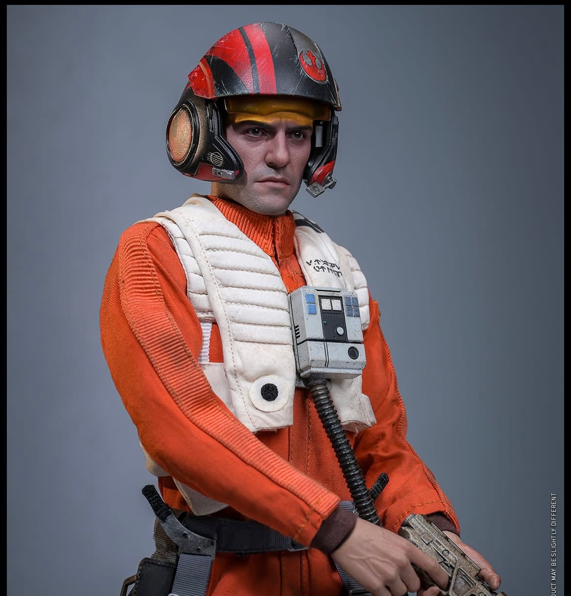 Pre-Order Hot Toys MMS806 Star Wars: The Force Awakens - 1/6th scale Poe Dameron Collectible Figure