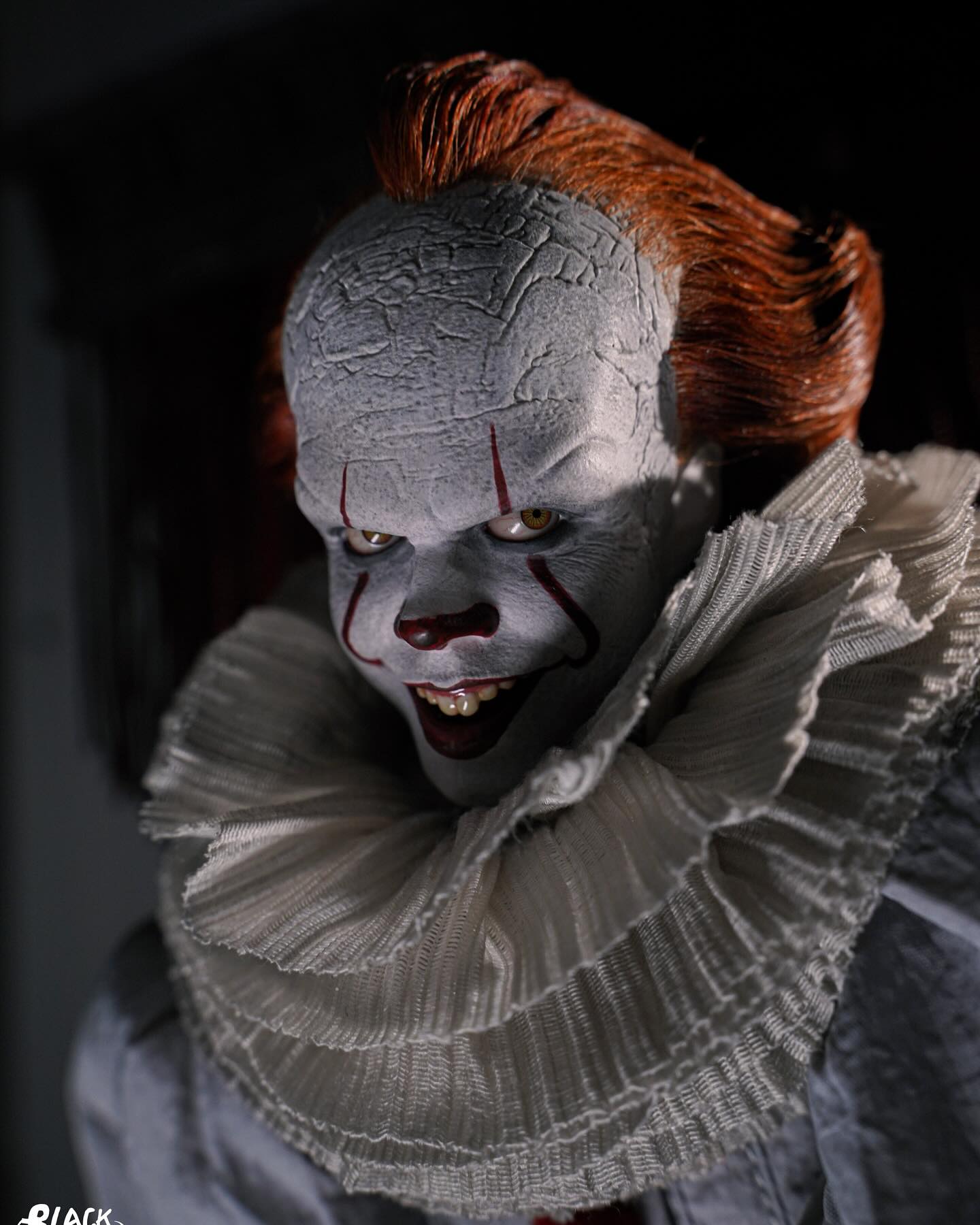 INART IT - Pennywise 1/6 Scale Collectibles Deluxe Edition
