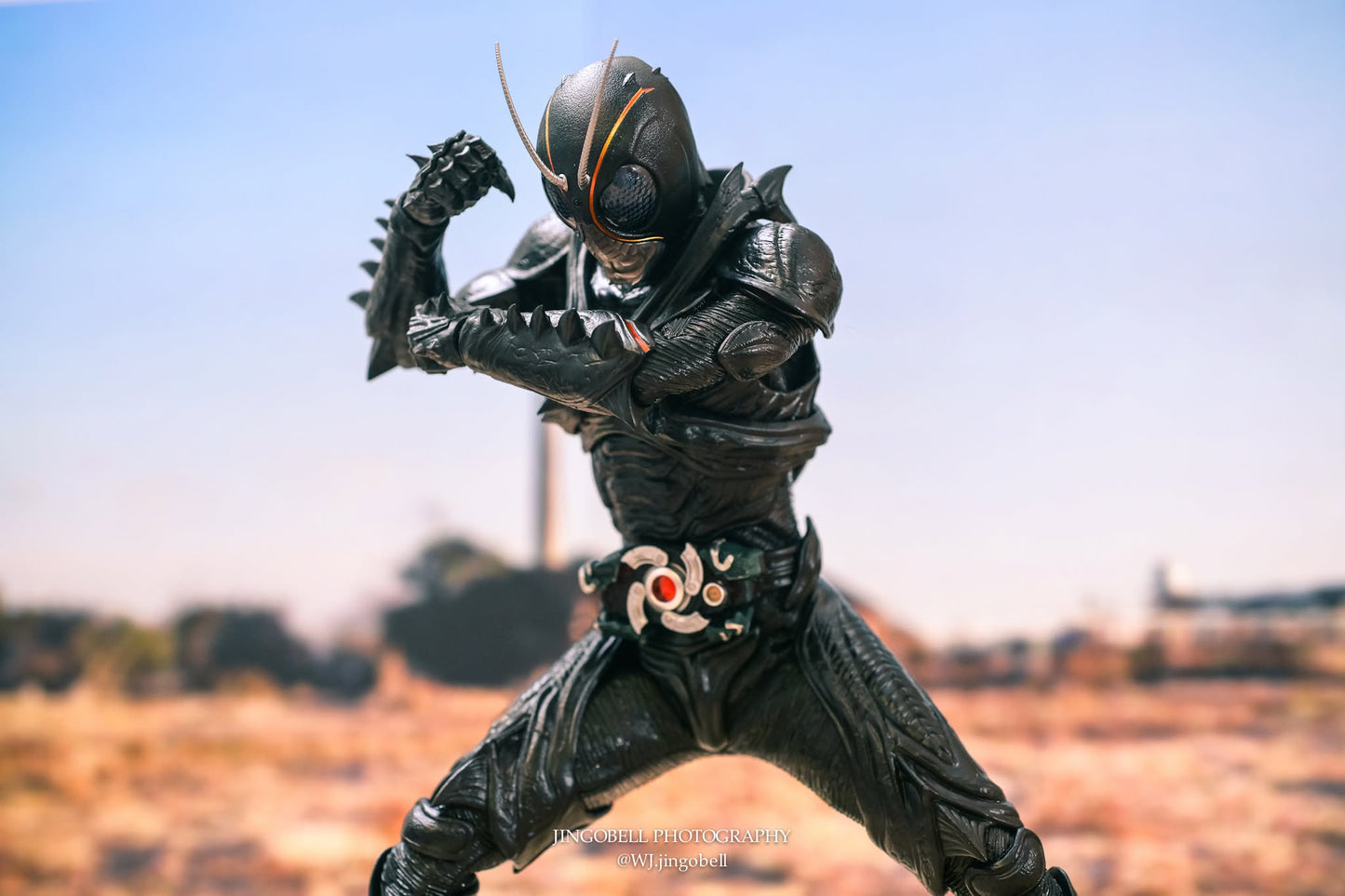 Hot Toys TMS100 Kamen Rider BLACK SUN - 1/6th scale Kamen Rider Black Sun Collectible Figure
