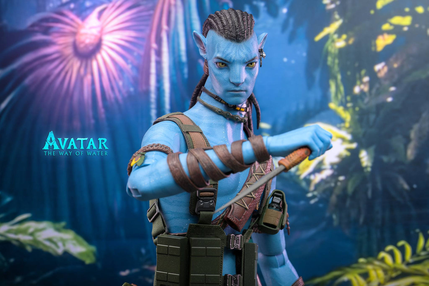 Hot Toys MMS684 Avatar: The Way of Water - Jake Sully Deluxe Edition 1/6 Scale Collectible Figure