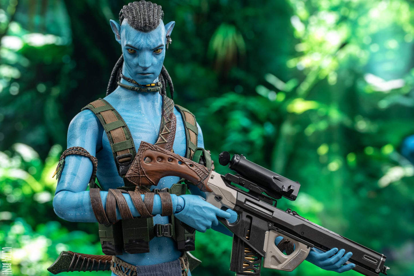 Hot Toys MMS684 Avatar: The Way of Water - Jake Sully Deluxe Edition 1/6 Scale Collectible Figure