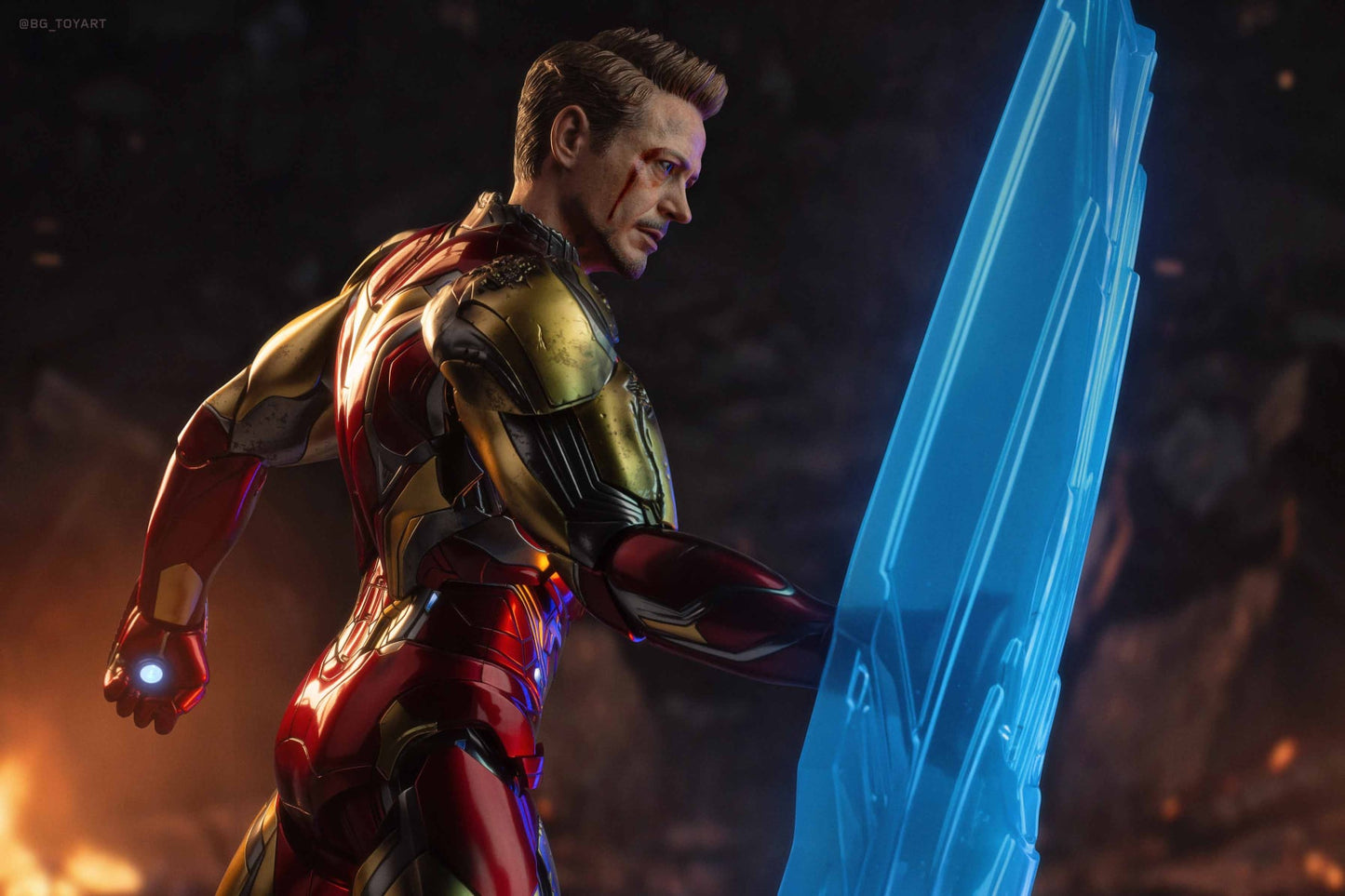 Hot Toys MMS543D33 Avengers: Endgame - 1/6th scale Iron Man Mark LXXXV (Battle Damaged Version) Collectible Figure