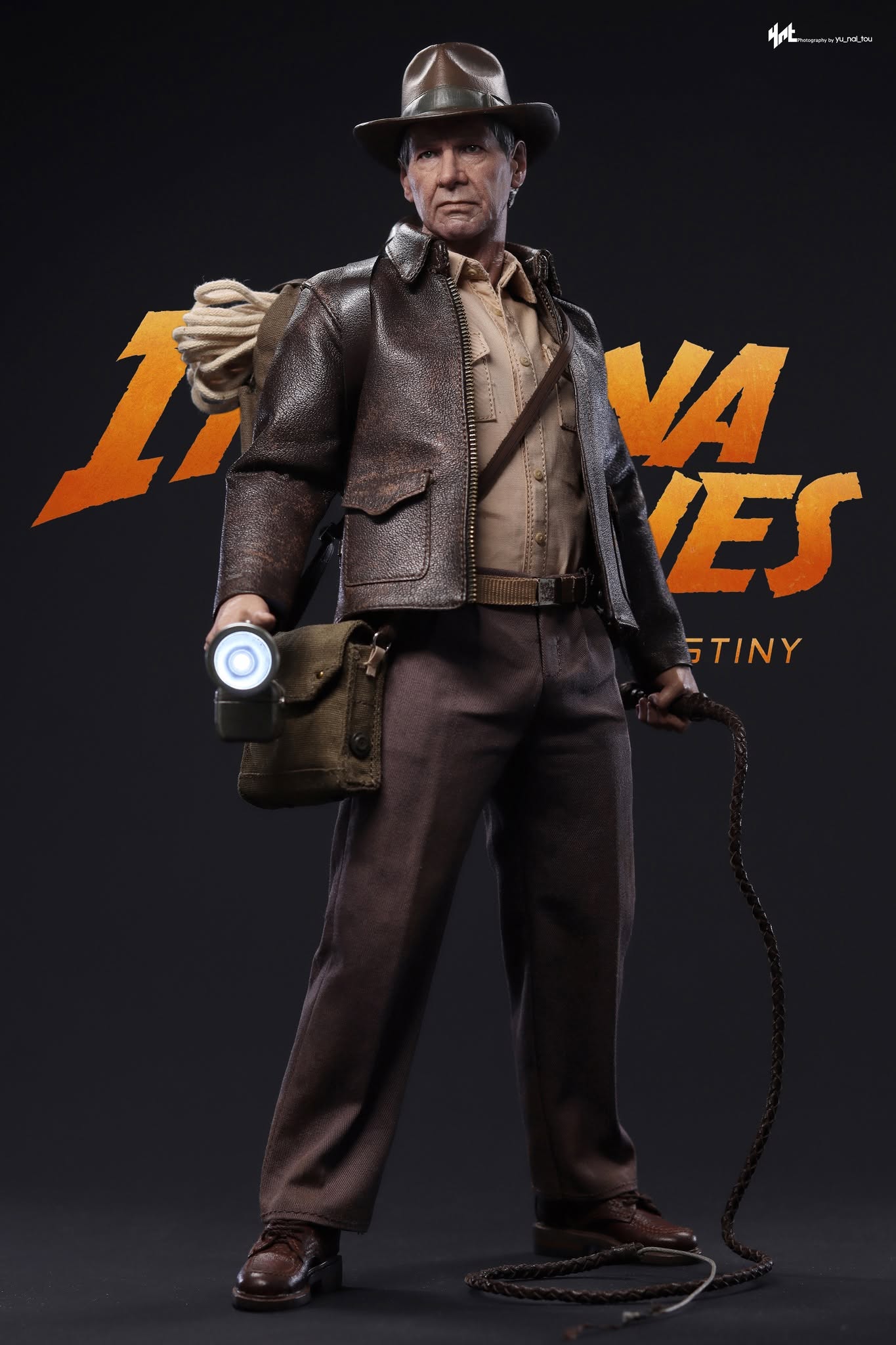 Hot Toys MMS716 Indiana Jones and the Dial of Destiny - 1/6th scale Indiana Jones Collectible Figure