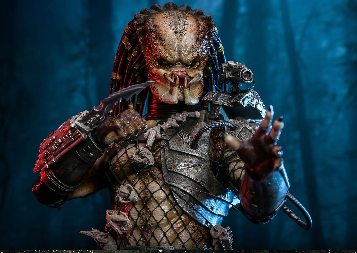 Pre-Order Hot Toys MMS816 Predator - 1/6th scale Predator (2.0) Collectible Figure