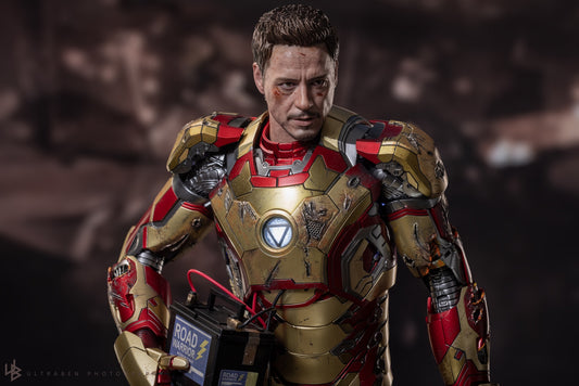 Hot Toys MMS759D66 Iron Man 3 - 1/6th scale Iron Man Mark XLII (2.0) Collectible Figure (Deluxe Version)