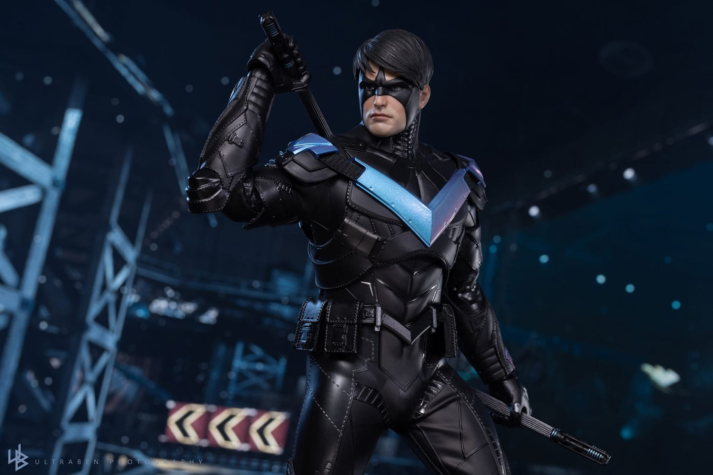 Hot Toys VGM78 Batman: Arkham Knight - 1/6th scale Nightwing Collectible Figure Exclusive