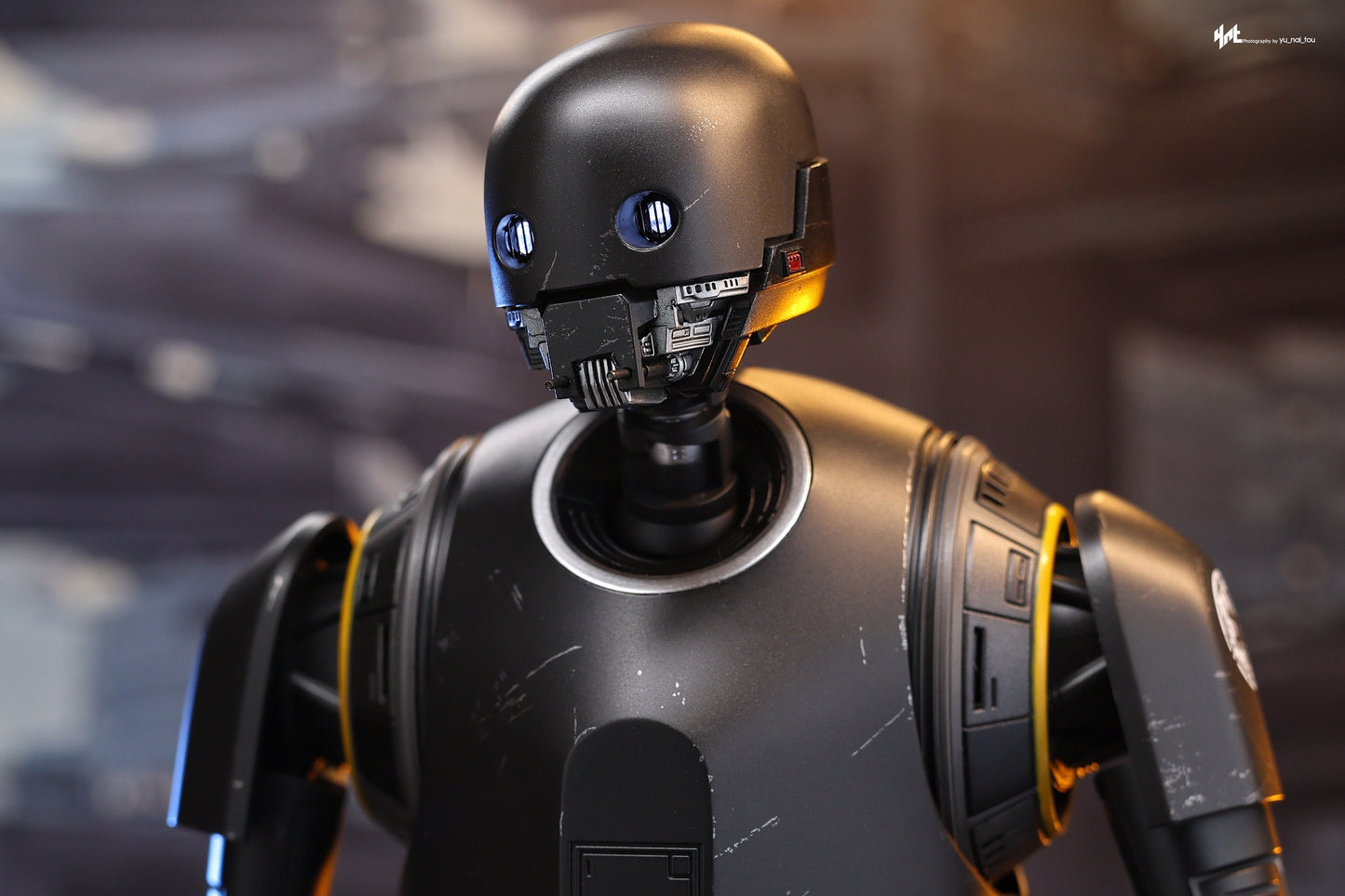 Hot Toys TMS156 Star Wars: Andor - 1/6th scale K-2SO Collectible Figure