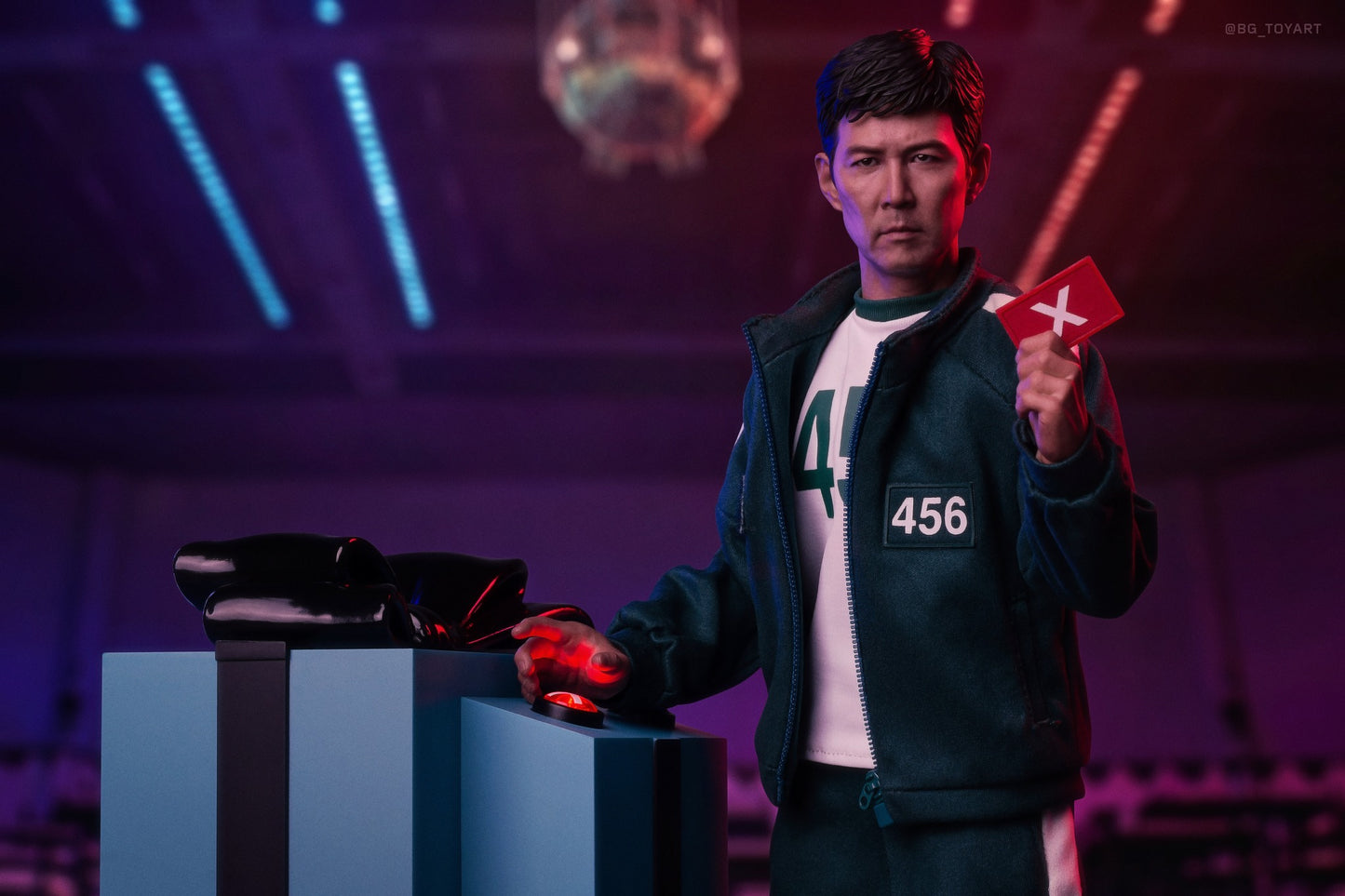 Hot Toys TMS153 - Squid Game 2 - 1/6th scale Seong Gi-hun Collectible Figure