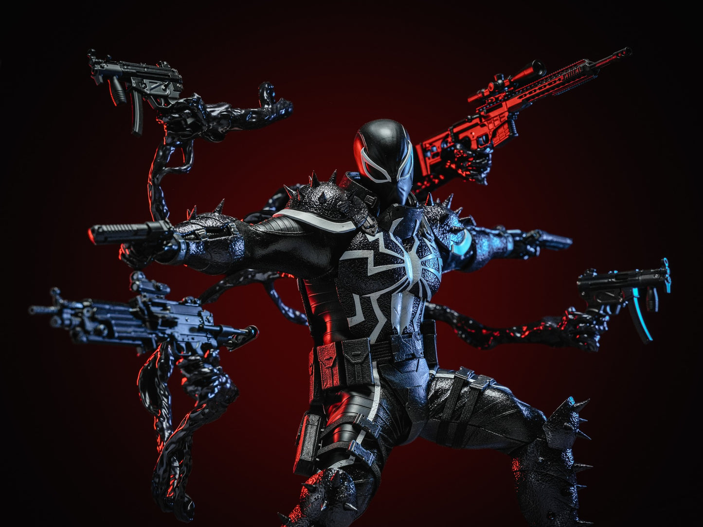 Hot Toys CMS025 Marvel Comics - 1/6th scale Agent Venom Collectible Figure