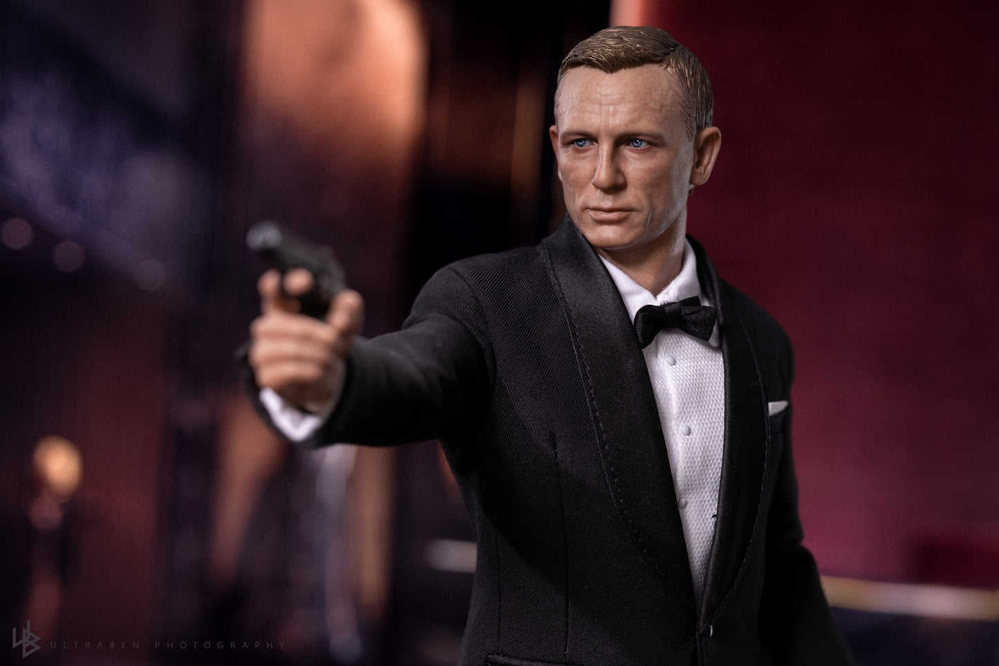 Hot Toys MMS803 No Time To Die - 1/6th scale James Bond Collectible Figure