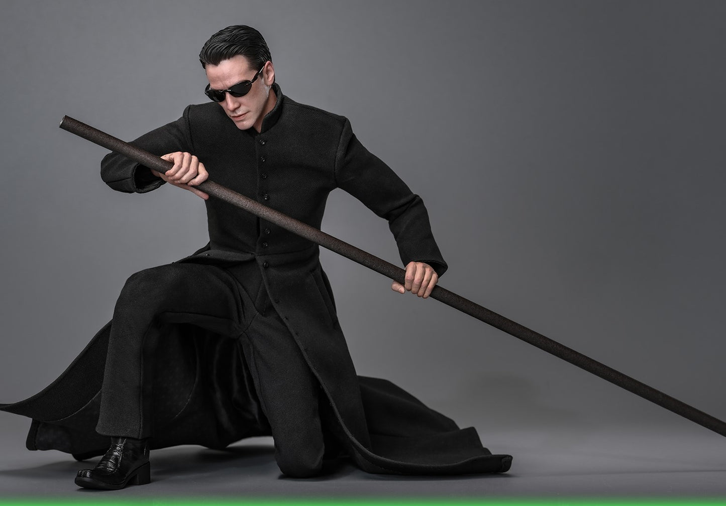 Pre-Order Hot Toys MMS868 The Matrix Reloaded - 1/6th scale Neo Collectible Figure