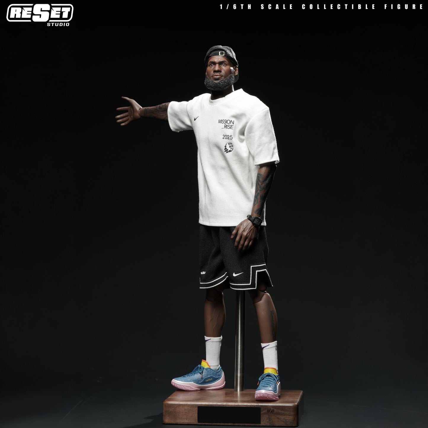 Pre-Order ResetStudio - LeBron James China Tour 1/6 Scale Collector‘s Edition Action Figure