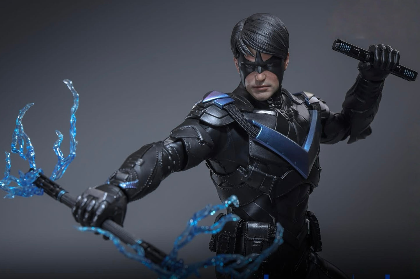 Pre-Order Hot Toys VGM78 Batman: Arkham Knight - 1/6th scale Nightwing Collectible Figure Exclusive