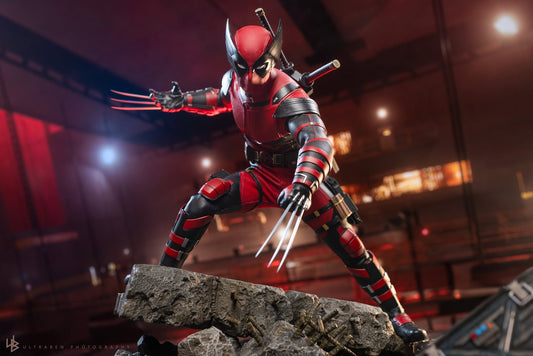 Hot Toys MMS857 Deadpool & Wolverine - 1/6th scale Wolverinepool Collectible Figure (Hot Toys Exclusive)