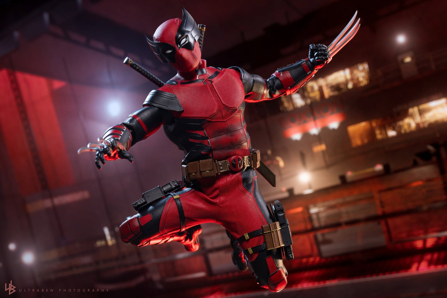 Hot Toys MMS857 Deadpool & Wolverine - 1/6th scale Wolverinepool Collectible Figure (Hot Toys Exclusive)