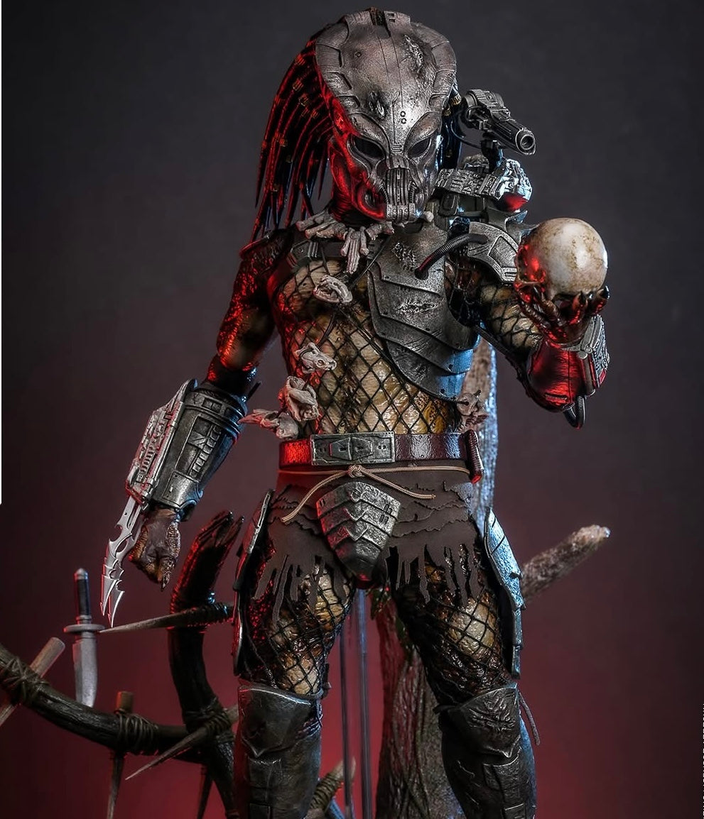 Pre-Order Hot Toys MMS817 Predator - 1/6th scale Predator (2.0) Collectible Figure (Deluxe Version)