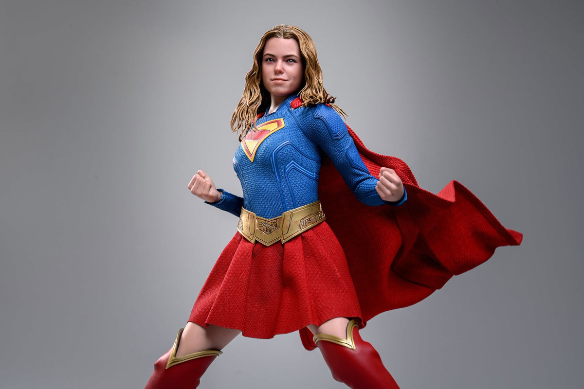 Hot Toys MMS869 Supergirl - 1/6th scale Supergirl & Krypto Collectible Set